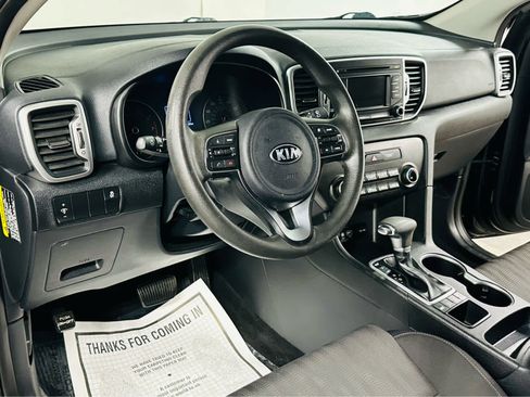 Used 2019 Kia Sportage LX AWD/4WD image 10