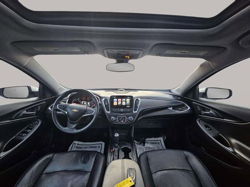 Used 2017 Chevrolet Malibu LT w/ Leather Package image 22