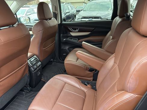Used 2019 Subaru Ascent Touring w/ Popular Package #2A image 11