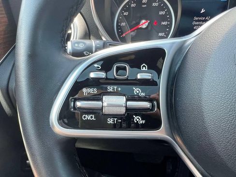 Used 2022 Mercedes-Benz GLC 300 4MATIC image 23