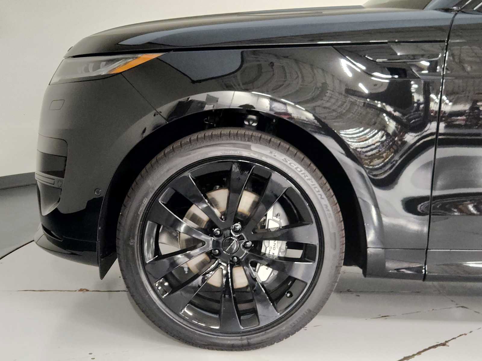 New 2027 Land Rover Range Rover Sport Dynamic SE AWD/4WD image 11