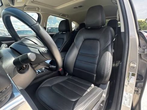 Used 2024 MAZDA CX-5 AWD 2.5 S w/ Preferred Package image 11