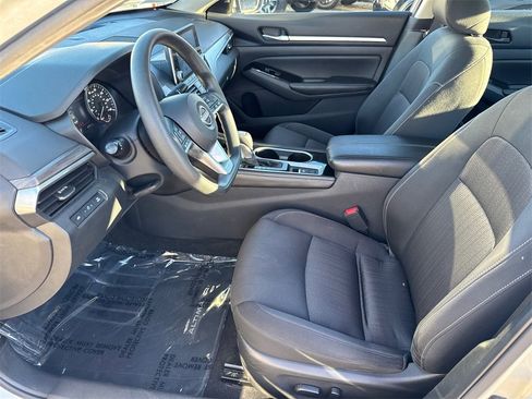 Used 2023 Nissan Altima 2.5 SV image 25