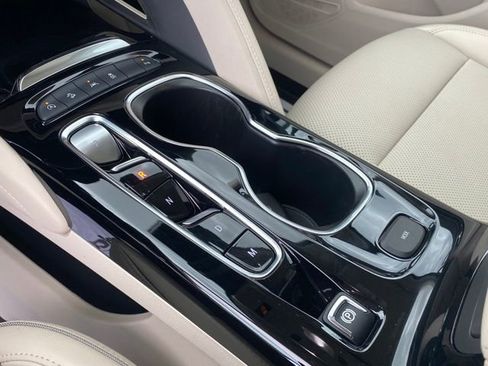 Certified 2023 Buick Envision Essence image 12