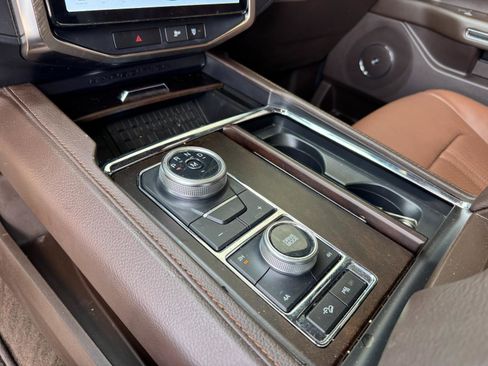 Used 2023 Ford Expedition King Ranch image 21