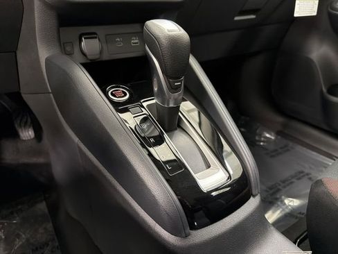 New 2025 Nissan Versa SR w/ Trunk Package image 25