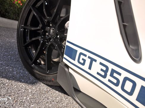 Used 2020 Ford Mustang Shelby GT350 w/ Technology Package RWD image 28