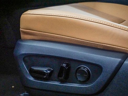 Used 2025 Lexus RX 350 FWD w/ Technology Package image 21