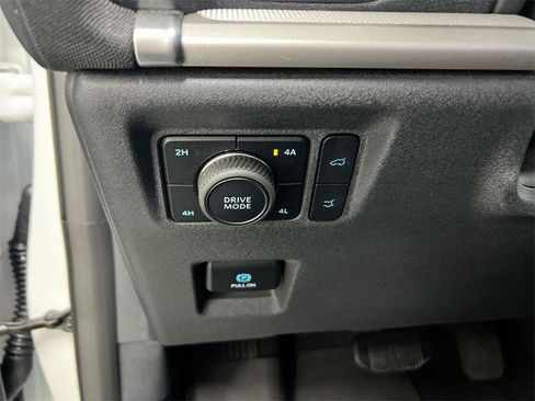 Certified 2025 Ford Expedition Max Active image 18