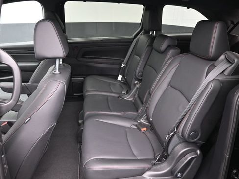 Used 2025 Honda Odyssey Sport-L image 27
