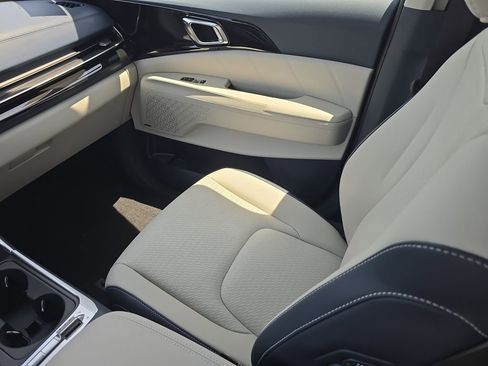 New 2026 Kia Carnival SX Prestige FWD image 16