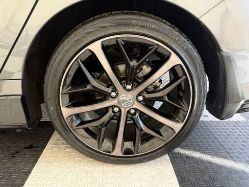 Used 2021 Honda Civic Sport Touring image 10