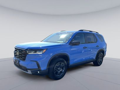 Used 2025 Honda Pilot TrailSport