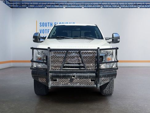 Used 2021 Ford F250 Lariat w/ Lariat Ultimate Package image 4