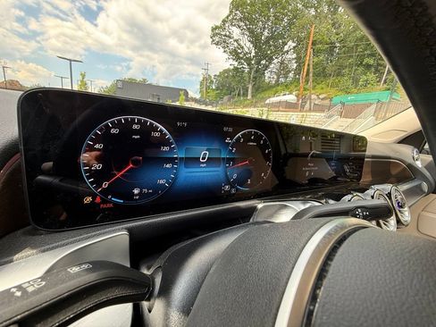 Used 2023 Mercedes-Benz GLB 250 4MATIC image 34