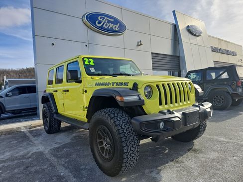 Used 2022 Jeep Wrangler Unlimited Sport image 1