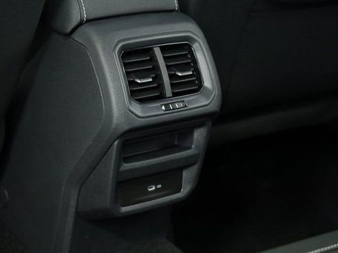 New 2025 Volkswagen Taos SE image 35