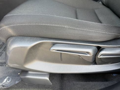 Used 2024 Honda CR-V LX image 24