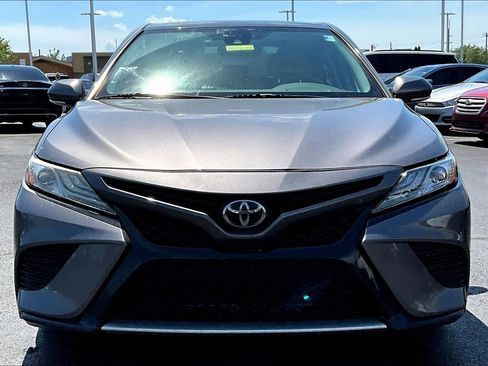 Used 2019 Toyota Camry XSE FWD image 2