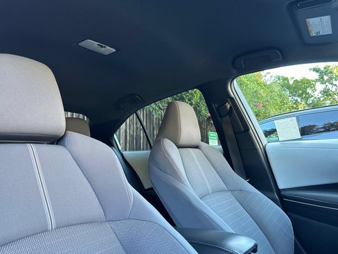 Used 2022 Toyota Corolla SE w/ Carpet Mat Package (TMS) FWD image 16
