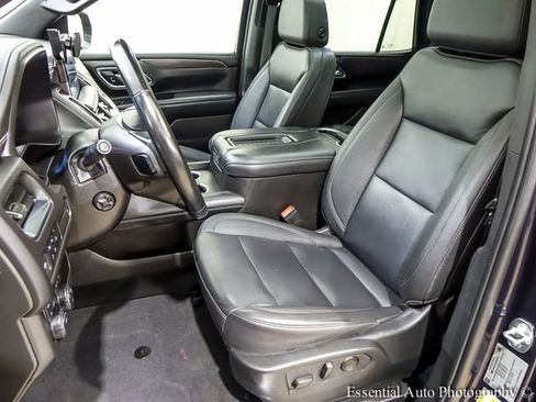 Used 2023 Chevrolet Tahoe LT w/ Luxury Package AWD/4WD image 10