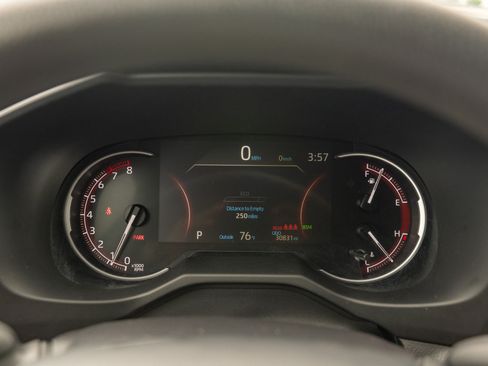 Used 2025 Toyota RAV4 XLE AWD/4WD image 22