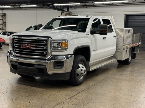 Used 2018 GMC Sierra 3500 4x4 Crew Cab w/ Sierra Convenience Package image 3