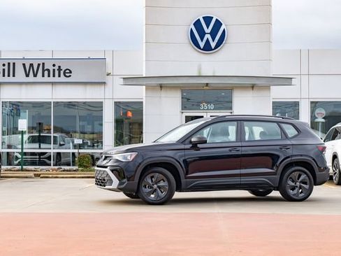 New 2026 Volkswagen Taos S image 1