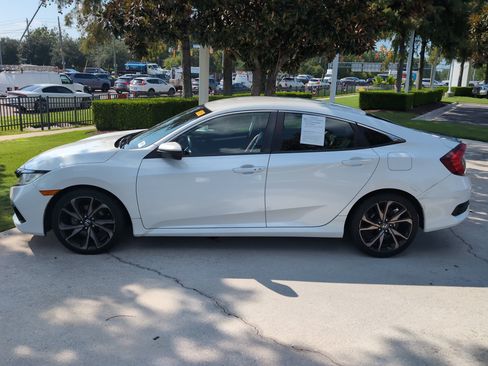 Used 2019 Honda Civic Sport image 7