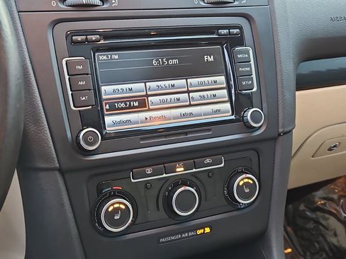 Used 2014 Volkswagen Jetta TDI image 23