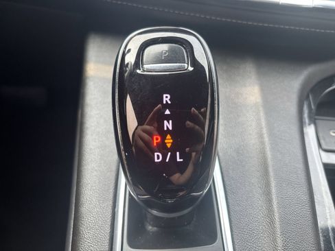Used 2023 Cadillac Escalade Sport AWD/4WD image 21