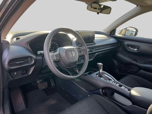 Used 2023 Honda HR-V LX image 18