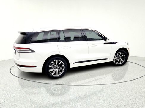 Used 2020 Lincoln Aviator Grand Touring w/ Equipment Group 301A image 10