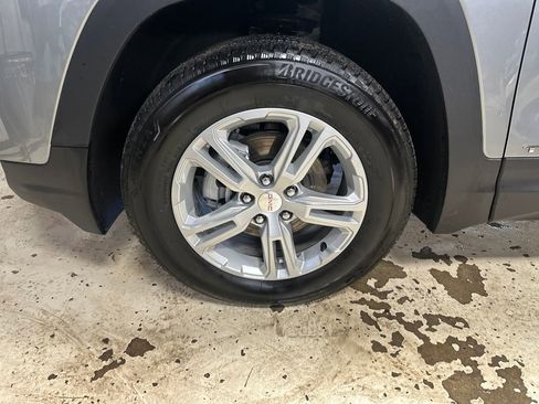 Certified 2024 GMC Terrain SLE w/ Driver Convenience Package AWD/4WD image 11