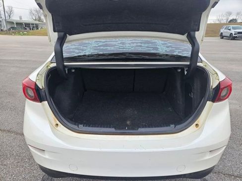 Used 2017 MAZDA MAZDA3 Sport image 22