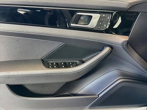 Certified 2023 Porsche Panamera 4S AWD/4WD image 11