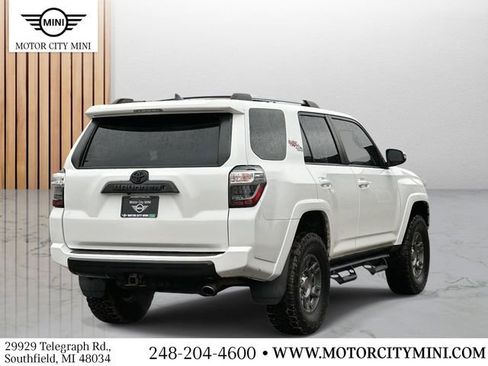 Used 2018 Toyota 4Runner TRD Off-Road Premium w/ TRD Performance Package image 4