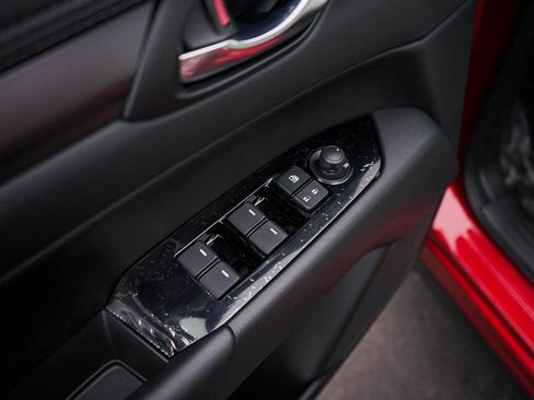 New 2025 MAZDA CX-5 AWD 2.5 S w/ Preferred Package image 18