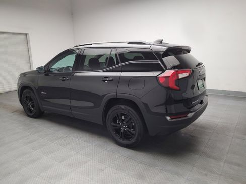 Used 2022 GMC Terrain AT4 AWD/4WD image 3