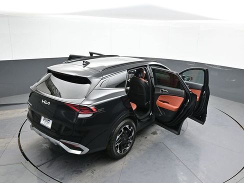 Certified 2025 Kia Sportage SX image 45