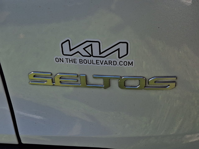 Certified 2024 Kia Seltos SX w/ SX Sunroof Package AWD/4WD image 31