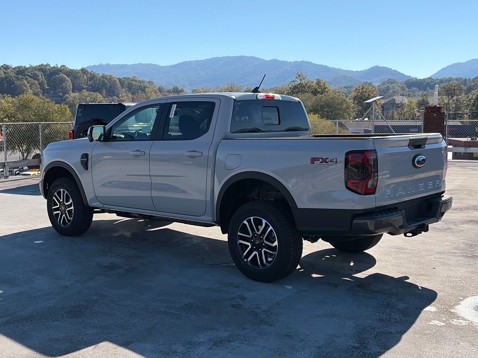 New 2026 Ford Ranger Lariat w/ FX4 Off-Road Package AWD/4WD image 5