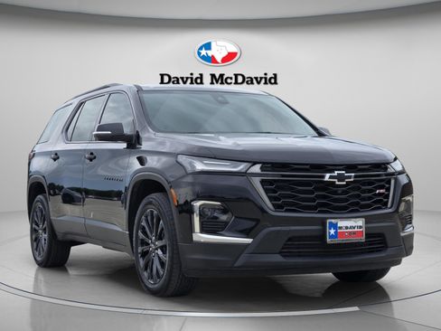 Used 2022 Chevrolet Traverse RS FWD image 7