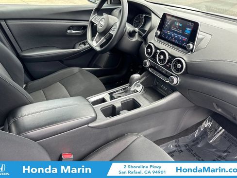 Used 2024 Nissan Sentra SV FWD image 19
