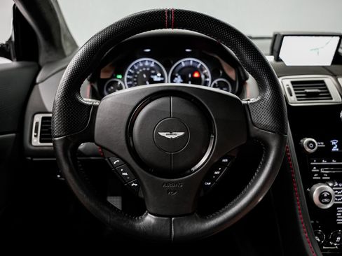 Used 2009 Aston Martin DBS Coupe RWD image 10