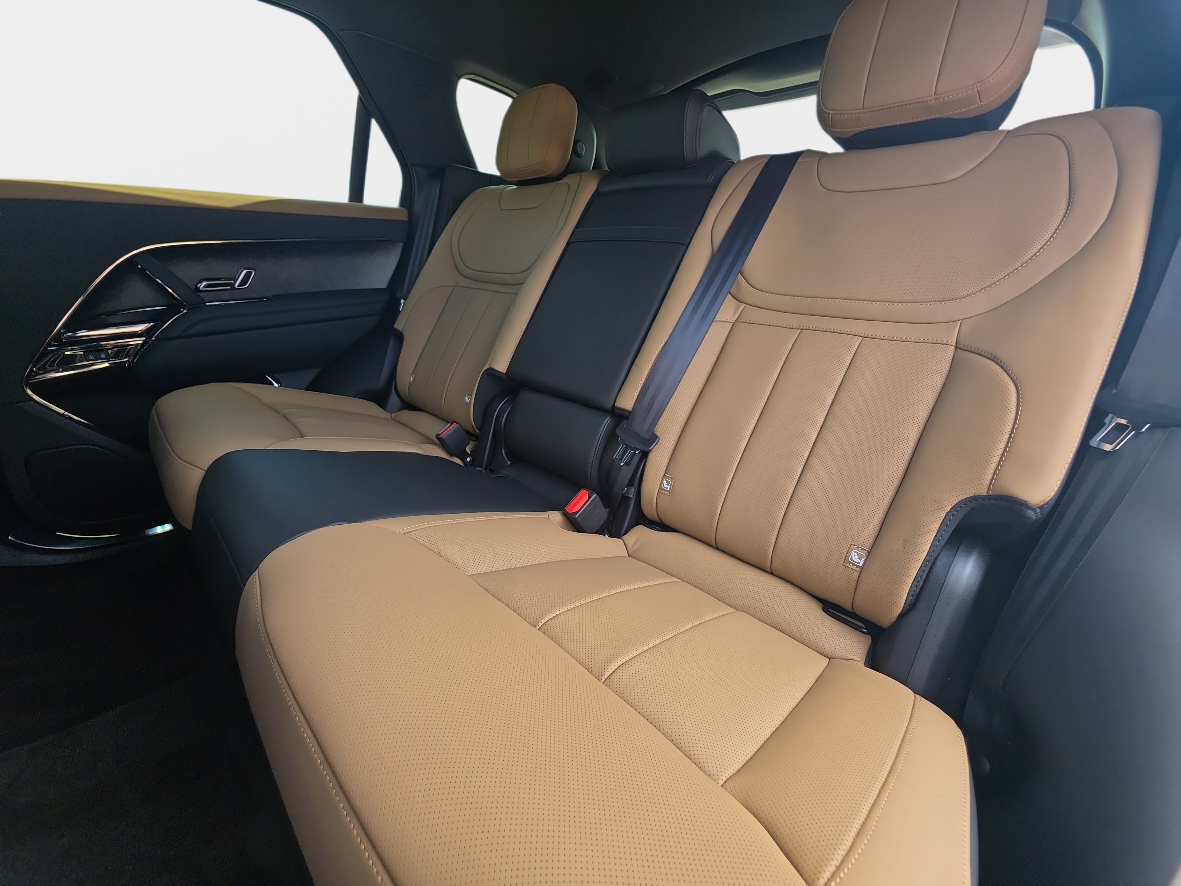 New 2026 Land Rover Range Rover Sport Dynamic SE AWD/4WD image 14