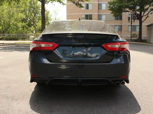 Used 2019 Toyota Camry SE FWD image 15