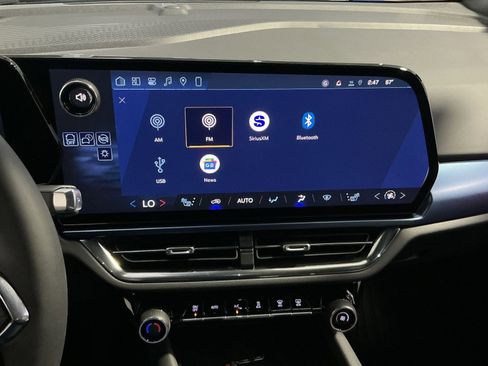 New 2026 Chevrolet Equinox EV LT image 26