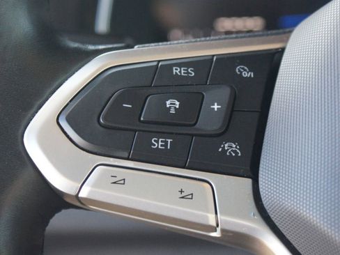 Used 2024 Volkswagen Jetta SE image 10