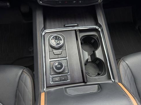 Used 2023 Ford Expedition Platinum image 20